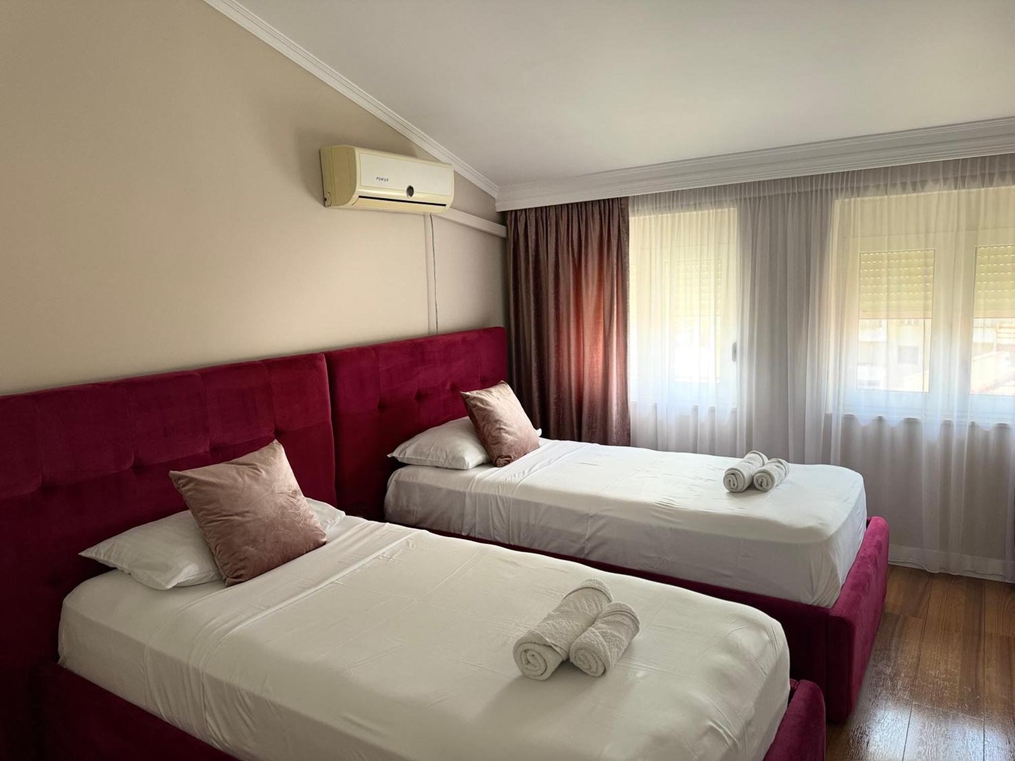 Golden Dublex Tirana Exterior foto